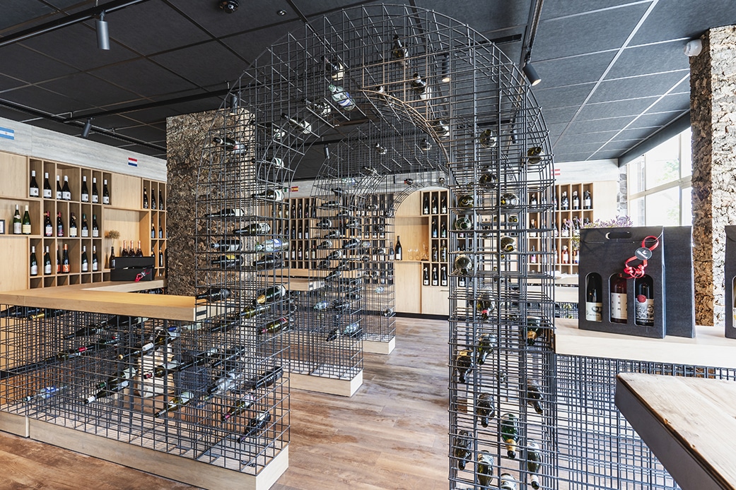dormio wijnhotel valkenburg wine cellar