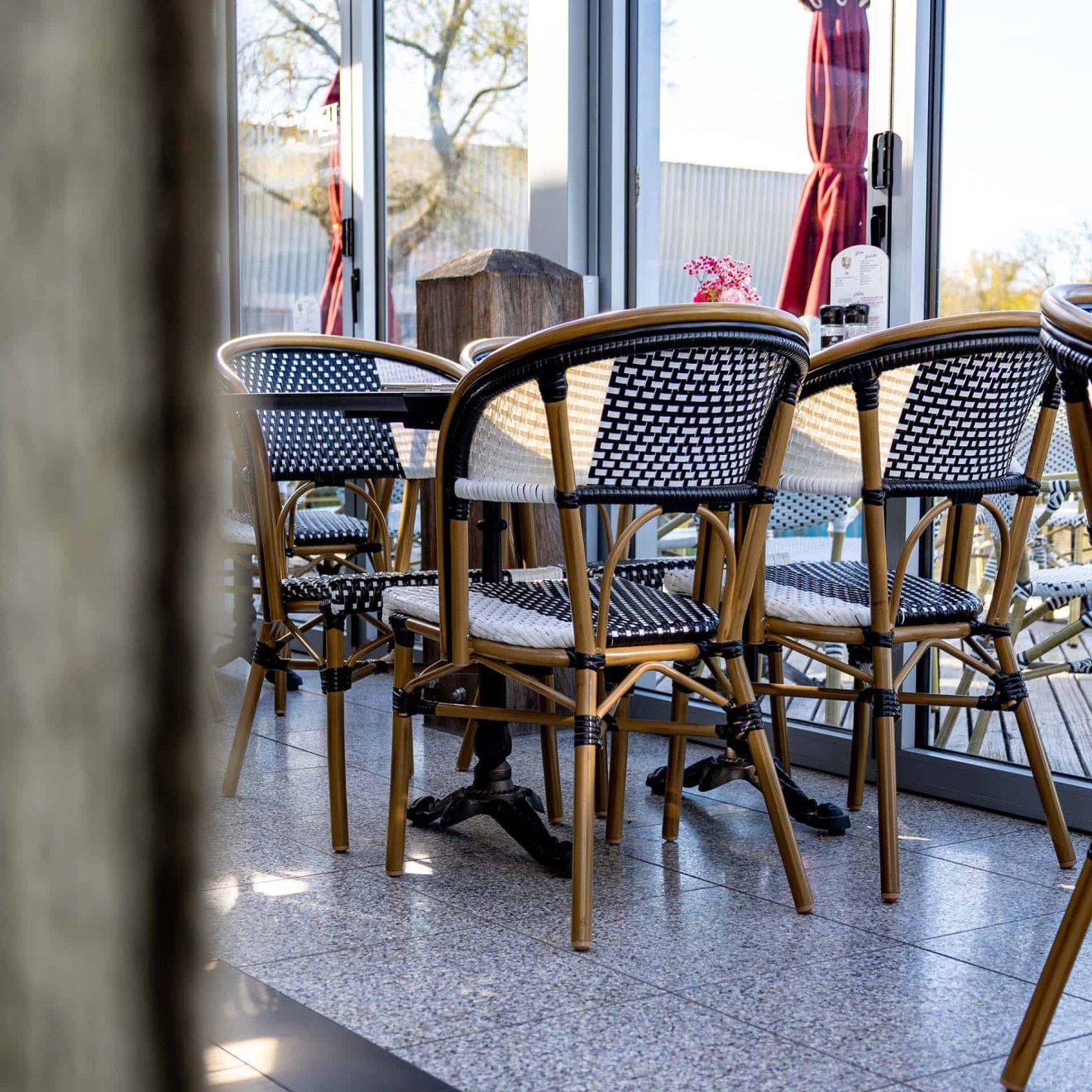 96915270 Terrasstoel Santa Cruz Zwart Sfeer 1