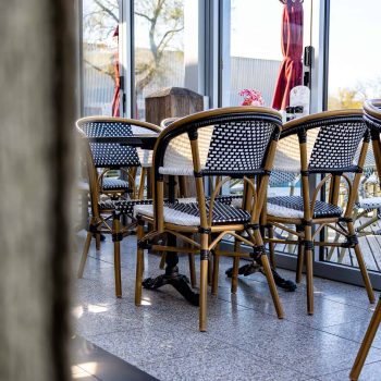 96915270 Terrasstoel Santa Cruz Zwart Sfeer 1