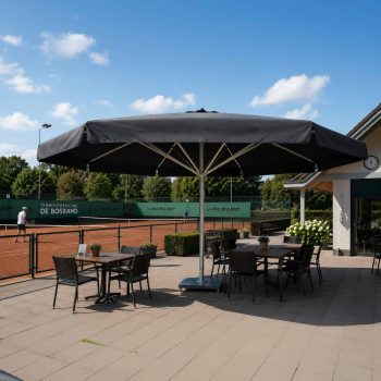 90431386 Parasol Karin Zwart 500 Sfeer Web 1