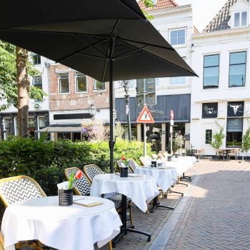 96913952 Parasol Mambo Zwart Sfeer Web 2